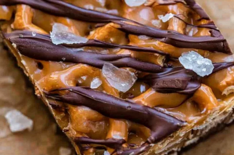 Delicious salted caramel pretzel bark with a crunchy texture and sweet flavor